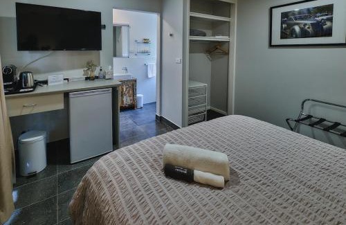Bright House | Edlin House