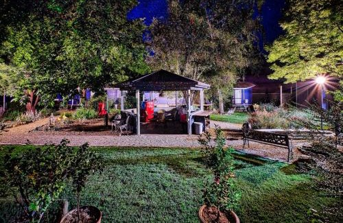Bright House | Edlin House
