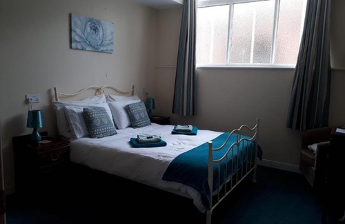 Sleaford House | EDS Eat Drink Sleep