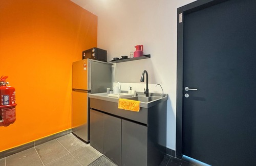 Subang Jaya House | Edumetro Suites USJ1 Subang Jaya