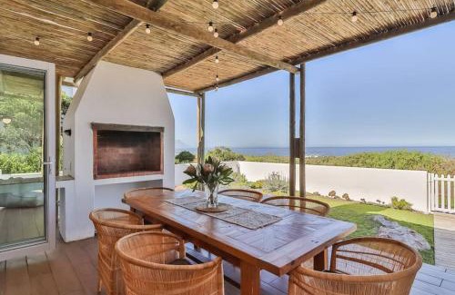 Kleinmond House | Efcharisto Seaside Cottage - Lower Beach Road