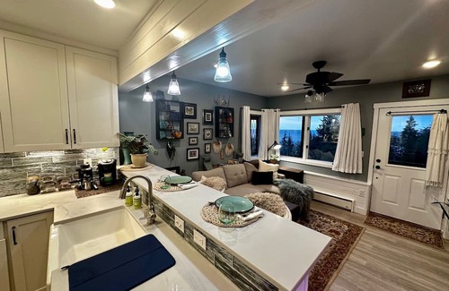Sitka Apartment | Efficiency Rental with Ocean Views