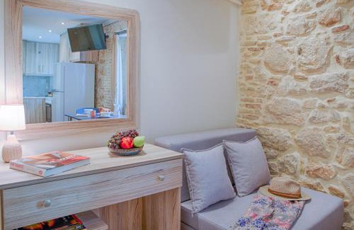 Old Town Apartment | Effie's Suites Old town