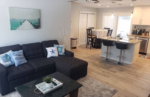 Sarasota House | Effortless City Stay in Sarasotan
