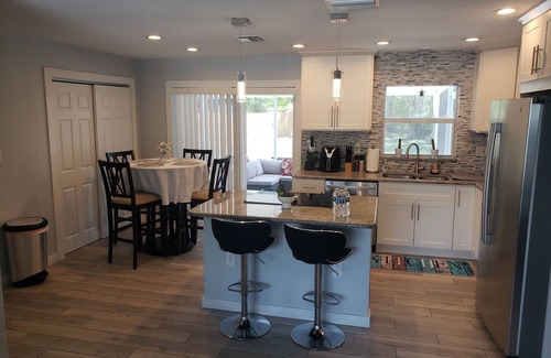 Sarasota House | Effortless City Stay in Sarasotan