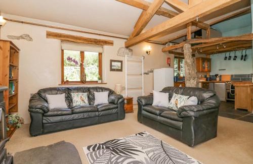 Grange-over-Sands House | Egg Pudding Stone