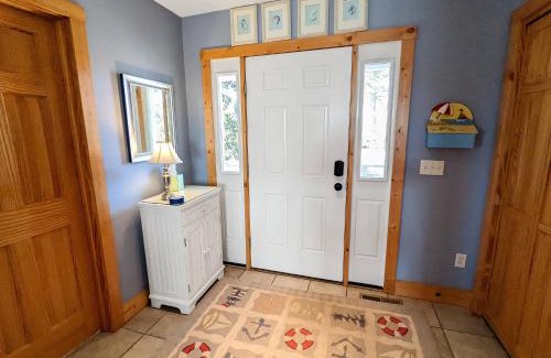 Deep Hole House | Egret's Cove - Pet friendly w/Hot tub!