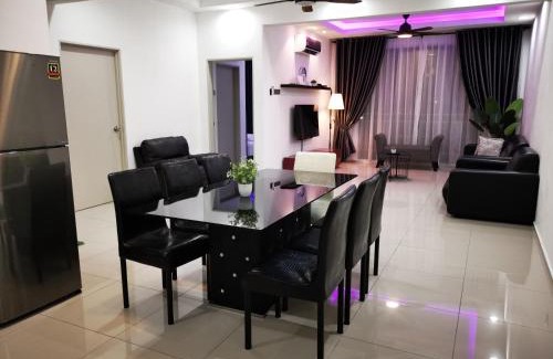 Sepang Apartment | Ehsan Residence POOLVIEW + WIFI @ KLIA-SEPANG-NILAI