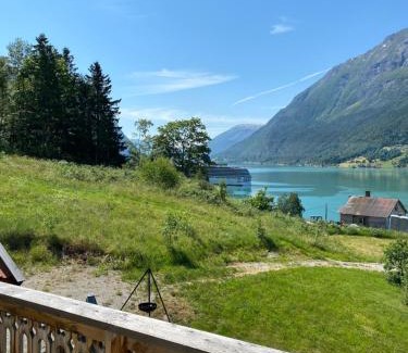Skjolden House | Eide Gardshotell