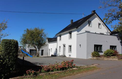 Roth bei Prum House | Eifel Dream Schneifelhaus