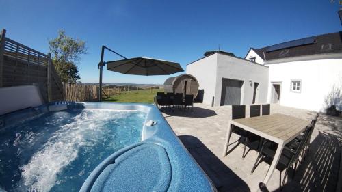 Roth bei Prum House | Eifel Dream Schneifelhaus