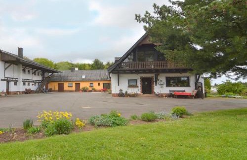 Auw House | Eifel Farmhouse Retreat, cleaning included