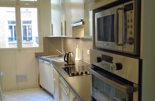 Grenelle Apartment | Eiffel Tower /Champ De Mars Elegant and Refined Apartment