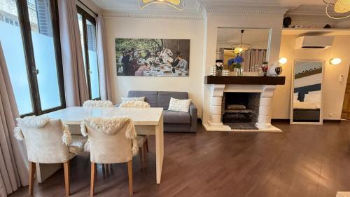 16th Arrondissement Apartment | Eiffel-Tower, Deluxe Suite Passy