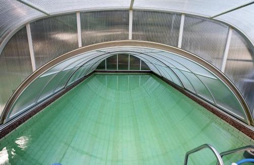 Beerheide House | Einladende Ferienwohnung mit Außenpool, cleaning included