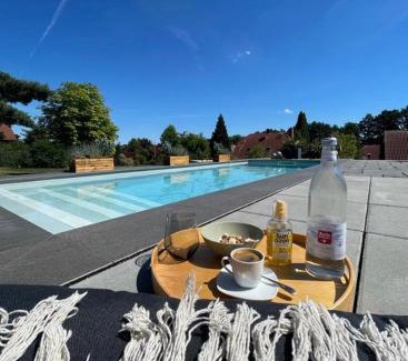 Bad Salzungen House | Einzigartiges Haus mit Pool großem Garten und Kamin