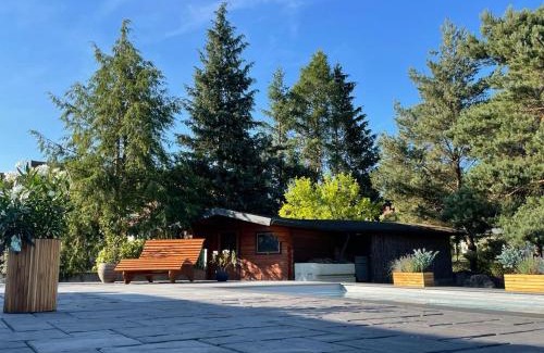 Bad Salzungen House | Einzigartiges Haus mit Pool großem Garten und Kamin