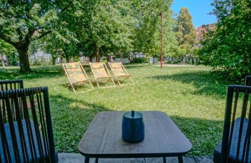 Steinbach Apartment | Einzigartiges Wohnen mit direktem Zugang zum Bürgerpark