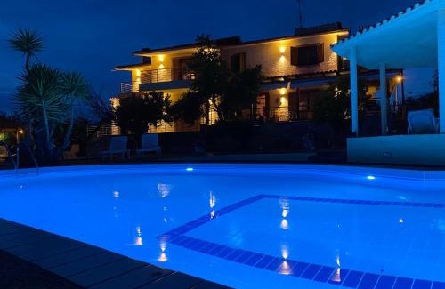Gerakini Villa | Eirini's ART HOUSE