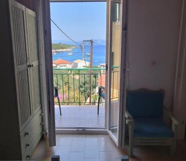 Gaios House | EIRINI's SEA VIEW HOUSE
