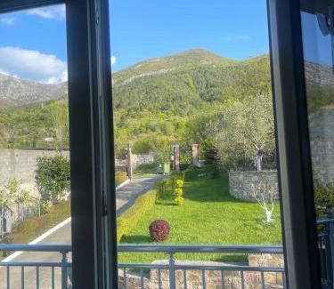 Sakës Cabin | Ejlli Villa