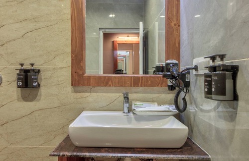 Bashisht Hotel | Ekaanth by Paradise Chateau