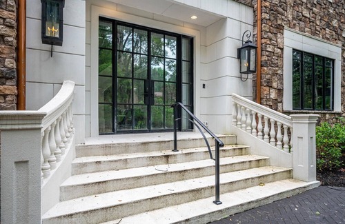 Southwestern House | Ekabo Home Adams Mansion ~10K Sqft ~ 6BD/7BA ~15min to Airport