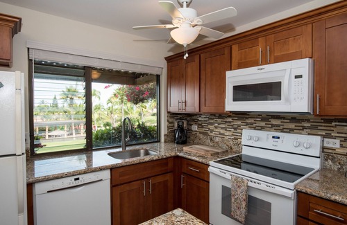 Wailea Condo | Ekahi 29C, Ocean View, Steps away from the pool