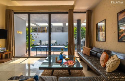 St.Stanislaus Villa Villa | EKO STAY Gold- PALM GROVE VILLA