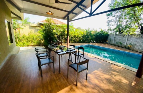 Alwand Villa | EKO STAY- TURTLE VILLA