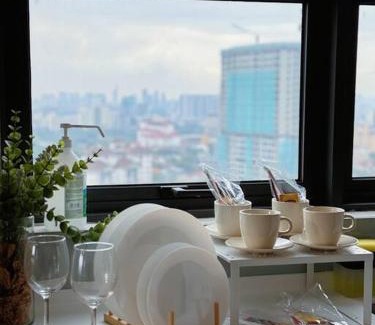 Taman Mutiara Apartment | EkoCheras Premium Suite 6-7pax KL View Corner Lot with Balcony near MRT