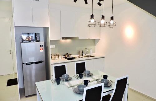 Taman Mutiara Apartment | Ekocheras Residence KL Homestay by HomePeace