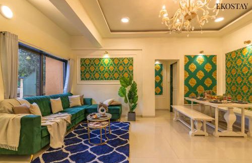 Kune Village Villa | Ekostay Gold - Olive Crest Villa - Spacious Lawn