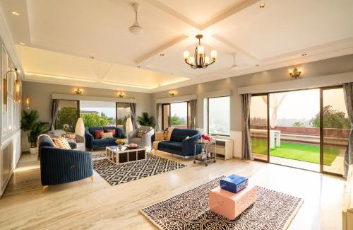 Kune Village Villa | EKOSTAY Luxe - Casa Noah - Paddle Court & Sunset Point