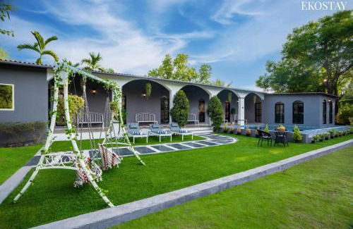 Chondhi Villa | EKOSTAY Luxe - Casa Roma