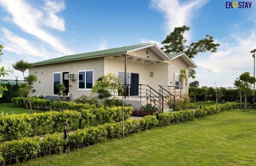 Noida Villa | EKOSTAY - Platina Villa