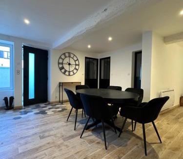 Saint-Georges-sur-Baulche Villa | Elégance spacieuse