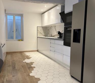 Saint-Georges-sur-Baulche Villa | Elégance spacieuse