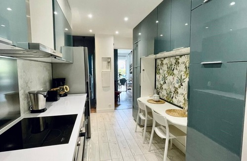 Suresnes Apartment | Elégant Hébergement à St Cloud Fonctionnel Parfait Pour 4 Personnes