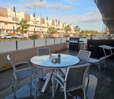 Pueblo Latino Apartment | El ancla de playa elisa