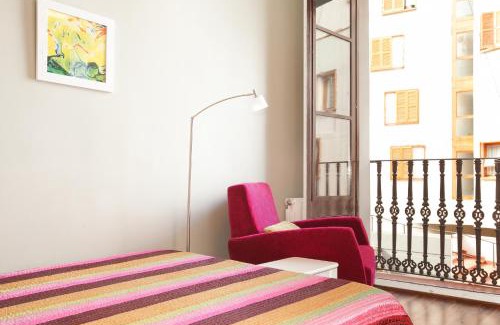El Born Apartment | El Born, right next to the traditonal market of Santa Caterina