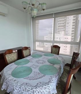 El Cabrero Apartment | El Cabrero- balcon con vista a la muralla y La Popa