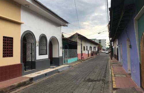Leon House | El Callejon Guest House