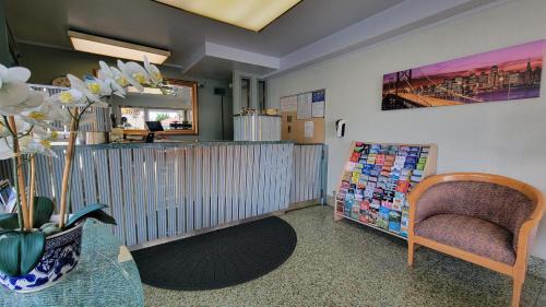 Daly City Hotel | El Camino Inn
