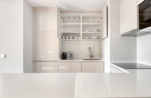 la Vila de Gracia Apartment | El Camp d'en Grassot i Gràcia Nova 3BR w/rooftop & pool, by Blueground