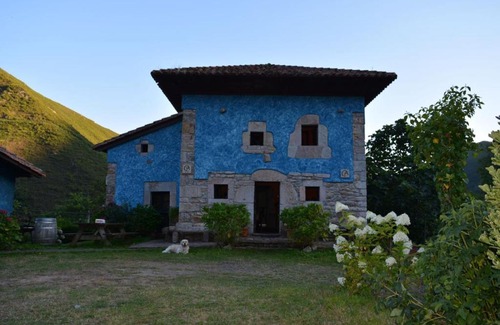 Santianes de Ola House | El Cantiellu