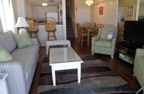 Ocean City Condo | El Capitan, Ocean City, MD, USA unit 201 located direct ocean front at 4th Street