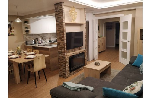 Gijon City Centre Apartment | EL CAPRICHO-LUXURY CENTER+PARKING