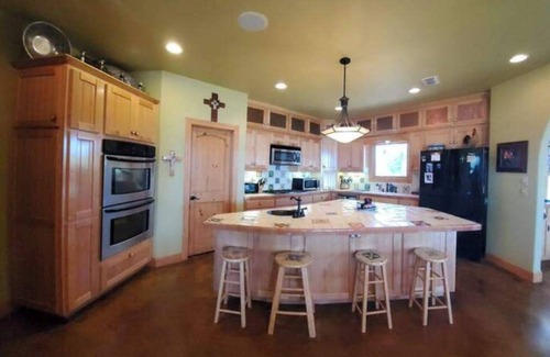 Mountain Home House | El Casa Vista on Twisted Sister 336