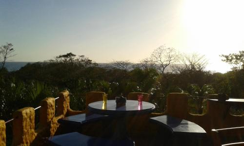 Junquillal Hotel | El Castillo Divertido